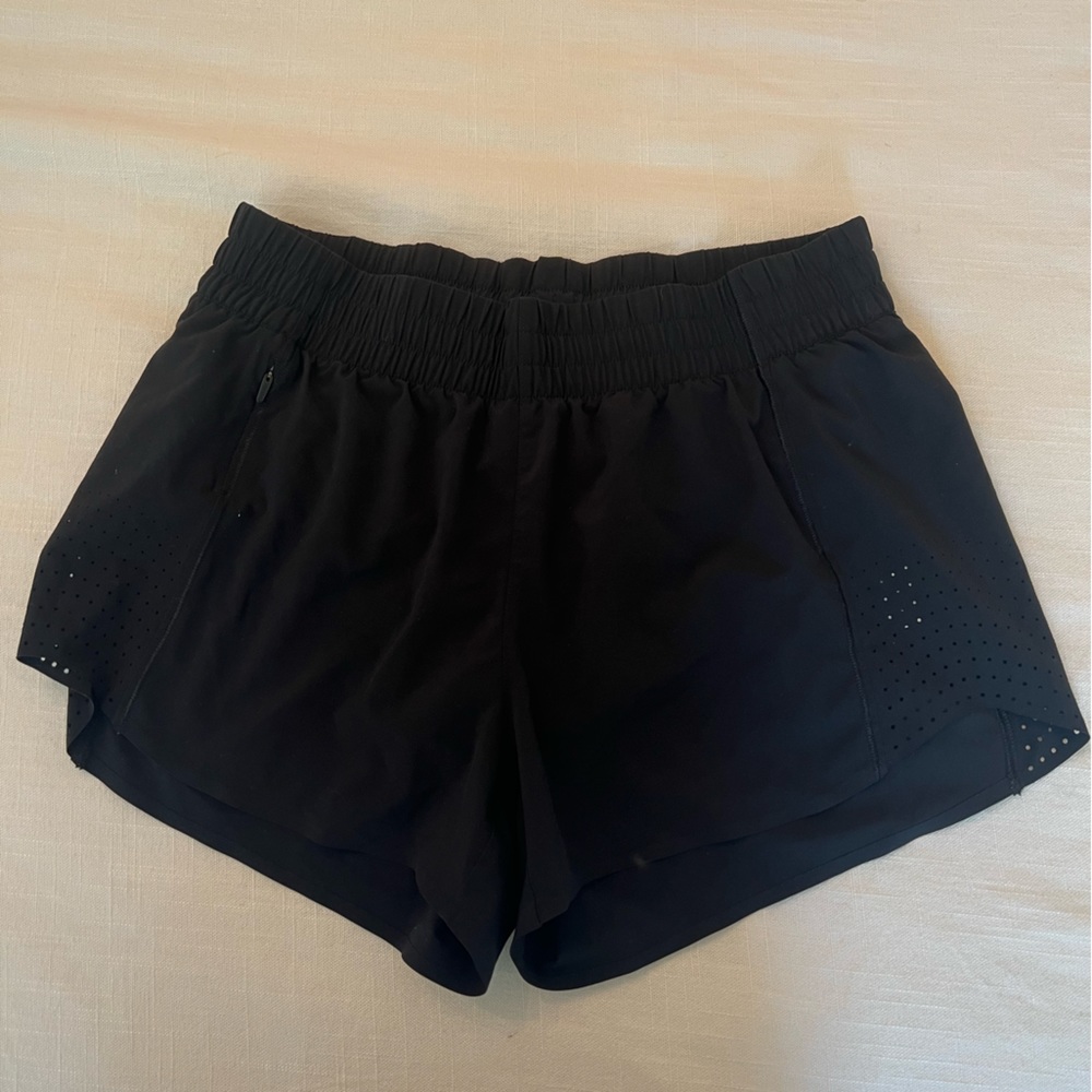 Athleta Hustle 3” Shorts